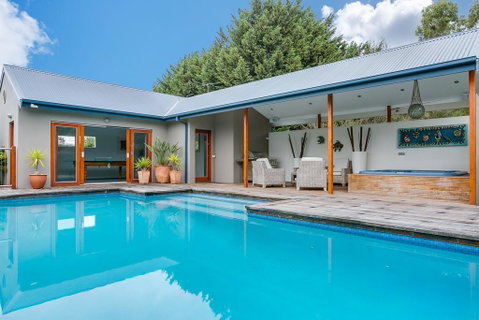 Pool Haven On Leah - Holiday Cairns 2