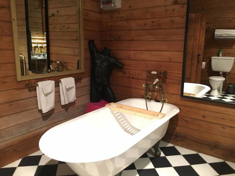 Pop Artist's Concept Store On Darling Street - Holiday Cairns 2