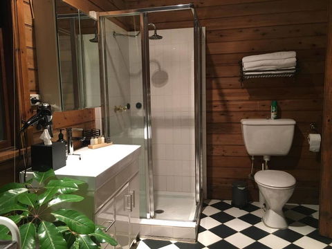 Pop Artist's Concept Store On Darling Street - Holiday Cairns 3