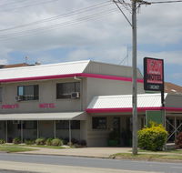 Porkys Motel - Holiday Cairns