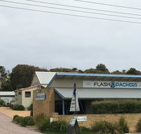 Port Campbell Guesthouse  Flash Packers - Holiday Cairns