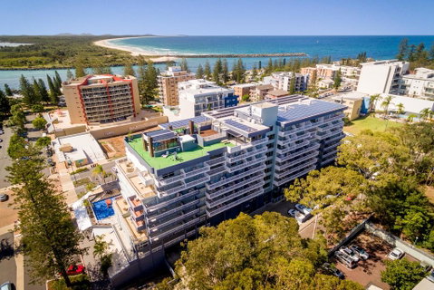 Port Pacific Resort - Holiday Cairns 3