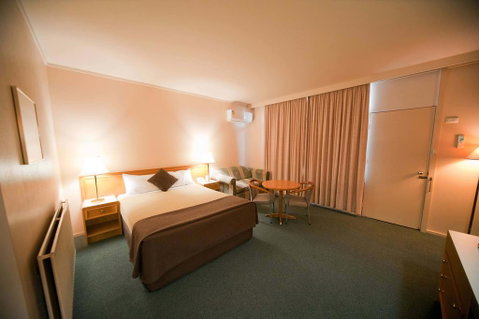 Posthouse Motor Lodge - Holiday Cairns 1