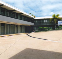 PRECINCT HOTEL GLADSTONE - Holiday Cairns