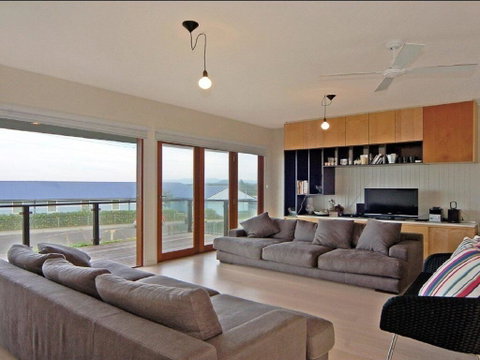 Prime Position - Across From Seven Mile Beach - Holiday Cairns 1