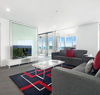 Private 3 Bed Ocean View in Q Surfers Paradise - Holiday Cairns