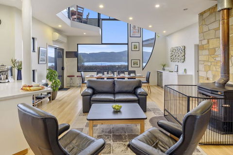 Quarry Hill Lookout - Holiday Cairns 1