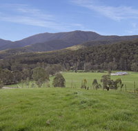 Quins Gap Private Retreat - Holiday Cairns