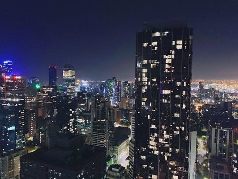 R&K Luxury Apartment Fantastic Skyline View CBD Parking&Free Tram Heart Of Melbourne - Holiday Cairns 0