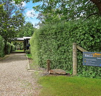 Rail Trail Cottage - BRIGHT - Holiday Cairns