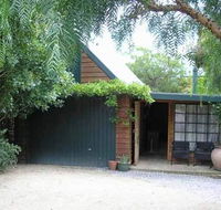 Red Brier Cottage Accommodation - Holiday Cairns
