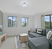 REDFERN 3 BEDROOM APARTMENT FREE PARKING WALK TO CENTRAL STATION NRE187 - Holiday Cairns