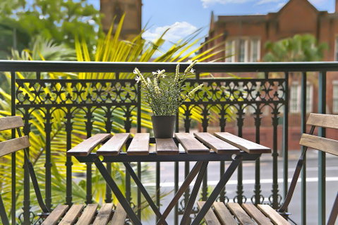 REDFERN 3 BEDROOM APARTMENT FREE PARKING WALK TO CENTRAL STATION NRE187 - Holiday Cairns 1