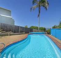Relax At Lighthouse 4 Lighthouse Road - Holiday Cairns