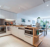 Relaxed Apartment In Camperdown - Holiday Cairns