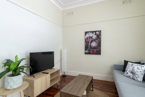 RELAXED FAMILY HOME WILLOUGHBY - Holiday Cairns 2