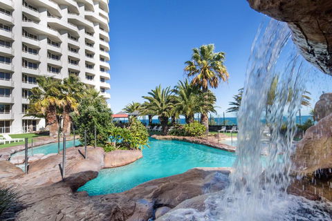 Rendezvous Hotel Perth Scarborough - Holiday Cairns 0