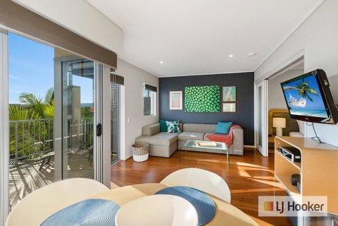 RESORT & SPA 8321 HINTERLAND Views - Holiday Cairns 2