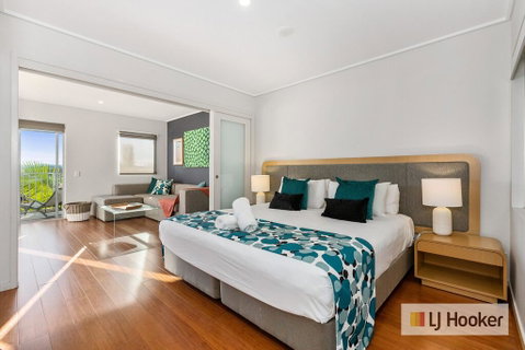 RESORT & SPA 8321 HINTERLAND Views - Holiday Cairns 0