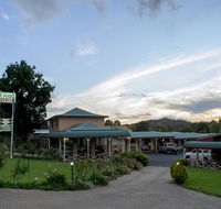 Rest Point Motor Inn - Holiday Cairns