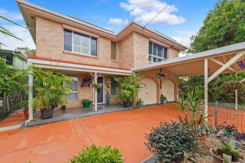 Riverside Haven - Boating, Fishing, Beach, Cafes In Walking Range - Holiday Cairns 0