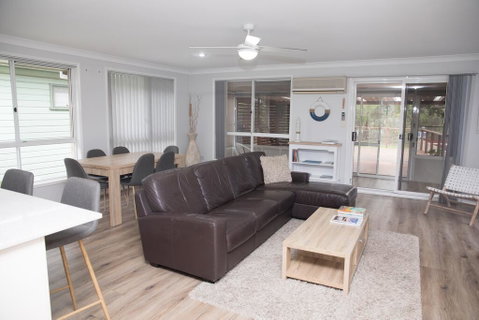 Riverside Haven - Boating, Fishing, Beach, Cafes In Walking Range - Holiday Cairns 2