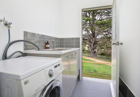 Rockwall - Pet-Friendly - Fire Pit - Holiday Cairns 1