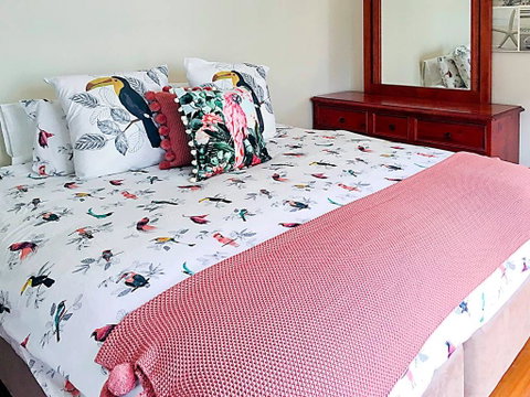 Rye 5 This Unit Suits 3 People FREE WIFI FREE NETFLIX - Holiday Cairns 0
