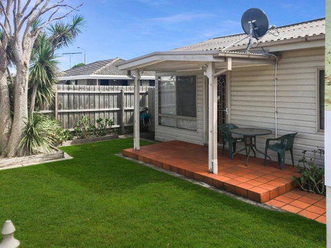Rye 5 This Unit Suits 3 People FREE WIFI FREE NETFLIX - Holiday Cairns 1