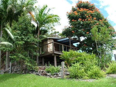Sacred Mountain Retreat - Holiday Cairns 3
