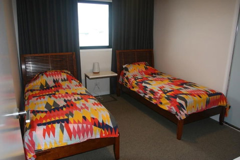 Salty Lark Beach House - Holiday Cairns 0