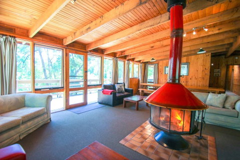 Sambar Lodge - Holiday Cairns 0