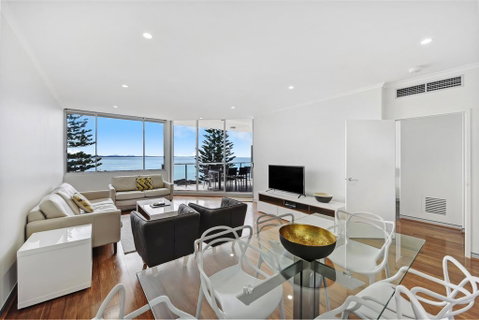 Sandcastle Apartments - Holiday Cairns 3