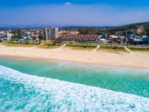 Sandrift Beachfront Apartments - Holiday Cairns 2