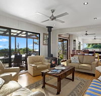 Sandy Feet Retreat - 13 Scenic View Drive - Holiday Cairns