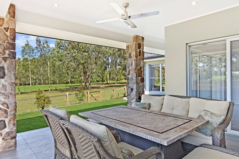 Santa Ana Retreat - Holiday Cairns 2