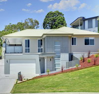 Saratoga Avenue 52 Signature House - Holiday Cairns