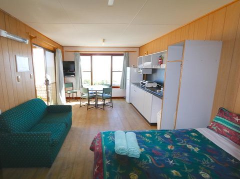 Sea Vu Caravan Park - Holiday Cairns 2