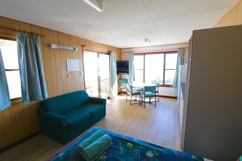 Sea Vu Caravan Park - Holiday Cairns 3