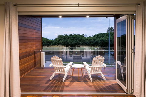 Sea Wood Delight In Hervey Bay - Holiday Cairns 3