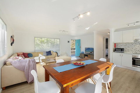 Seabreeze Retreat - Holiday Cairns 0