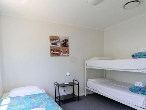 Seachange Townhouse 4 - Holiday Cairns 2