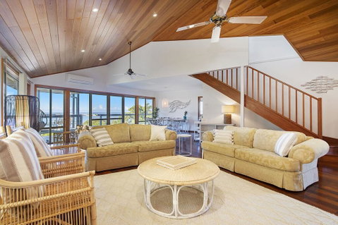 Seascape @ 19 Pindari - Privacy, Space, Views - Holiday Cairns 3