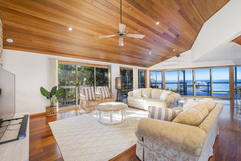 Seascape @ 19 Pindari - Privacy, Space, Views - Holiday Cairns 2