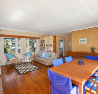 Seashells at North Avoca - 10 View Street - Holiday Cairns