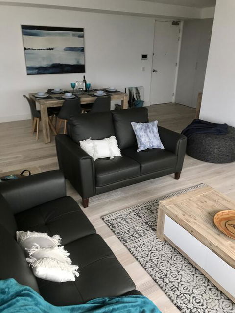 Secret At Shellharbour Village - Water View - Holiday Cairns 3