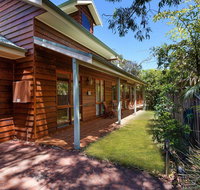 Semaphore Beach House - Holiday Cairns