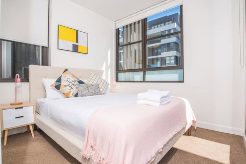 Serene Leichhardt 2bed2bath APT (Lewisham Station) - Holiday Cairns 1