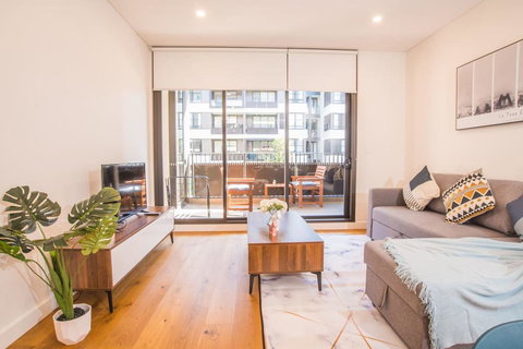 Serene Leichhardt 2bed2bath APT (Lewisham Station) - Holiday Cairns 0