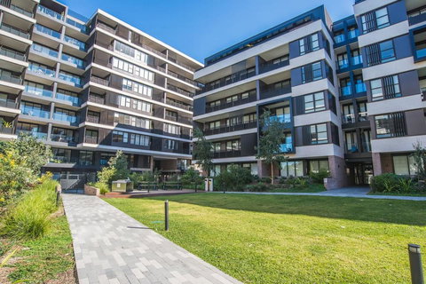 Serene Leichhardt 2bed2bath APT (Lewisham Station) - Holiday Cairns 2